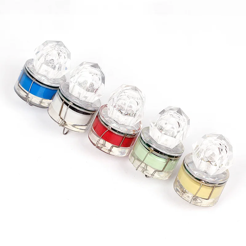 1 luce da pesca a LED, luce su - Fishing Equipment English recensione e prezzo